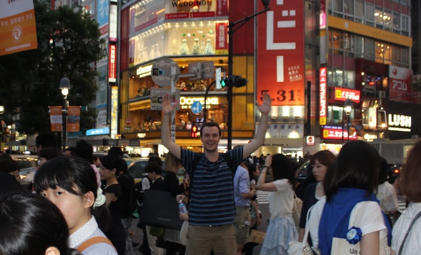 Ramiro between the crowd at Shibuya, Tokyo